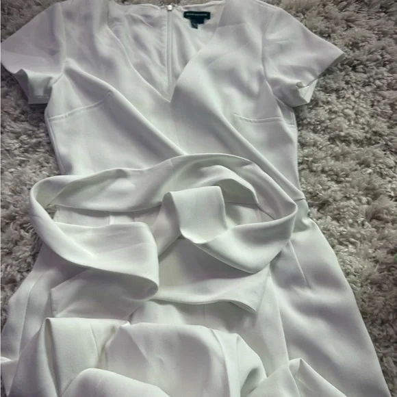 Club Monaco Elegant White Dress jumpsuit with Bow Detail is available for  purchase on au PAY Market - Imported Goods Online Store Co.Ltd. | au PAY  Market - Online Shopping Site